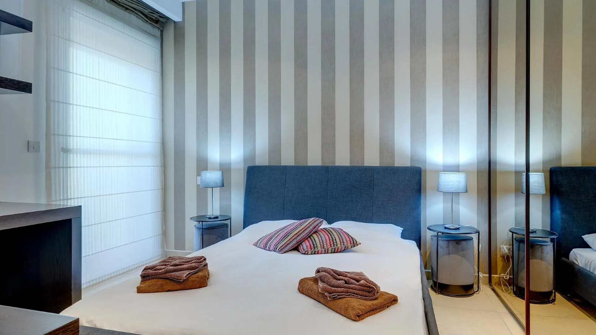 Luxury Seafront Oasis In Central Sliema W/ Pool Malta
